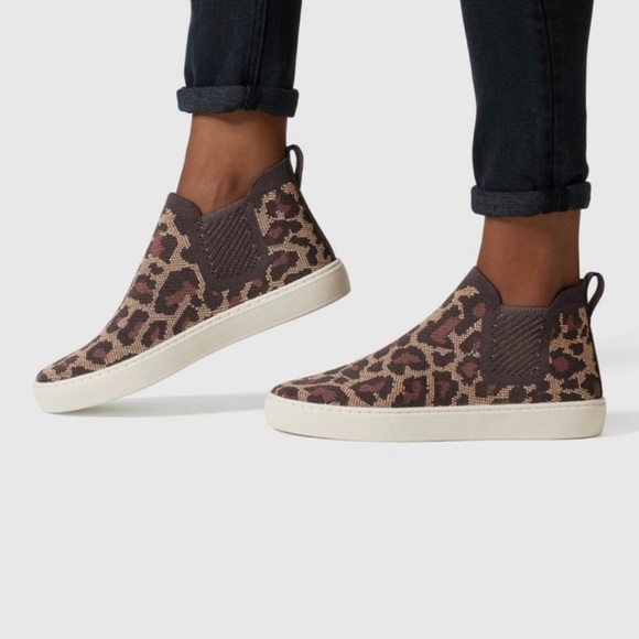 Rothy’s Chelsea Sneaker Leopard Print - Picture 2 of 9